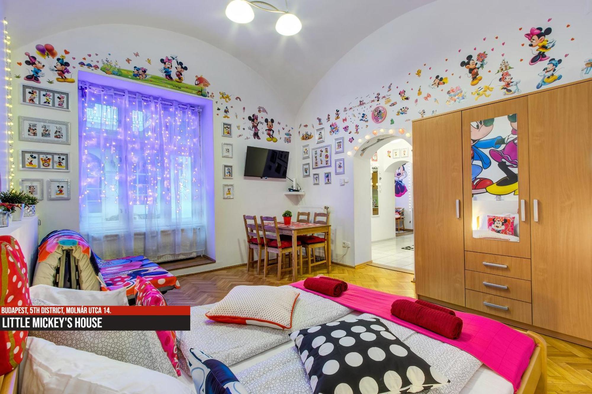 Little Americas Main Street Apartments Budapest Luaran gambar